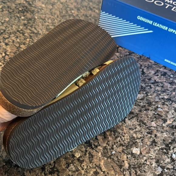 White mountain Footbeds heeling sage green suede slide sandal NIB 11 - Picture 7 of 9